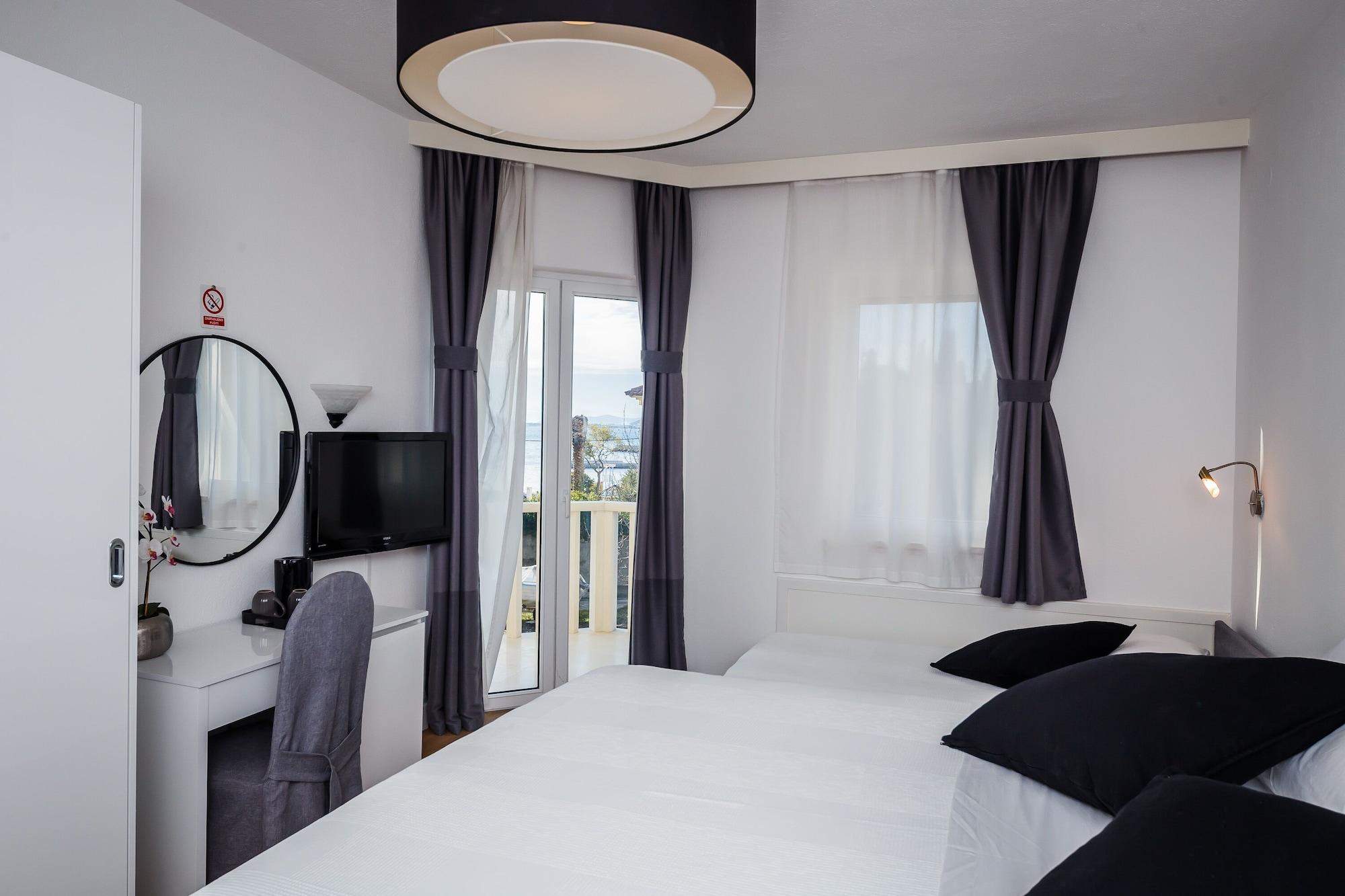 Hotel Villa Zarko Kaštel Stari 外观 照片