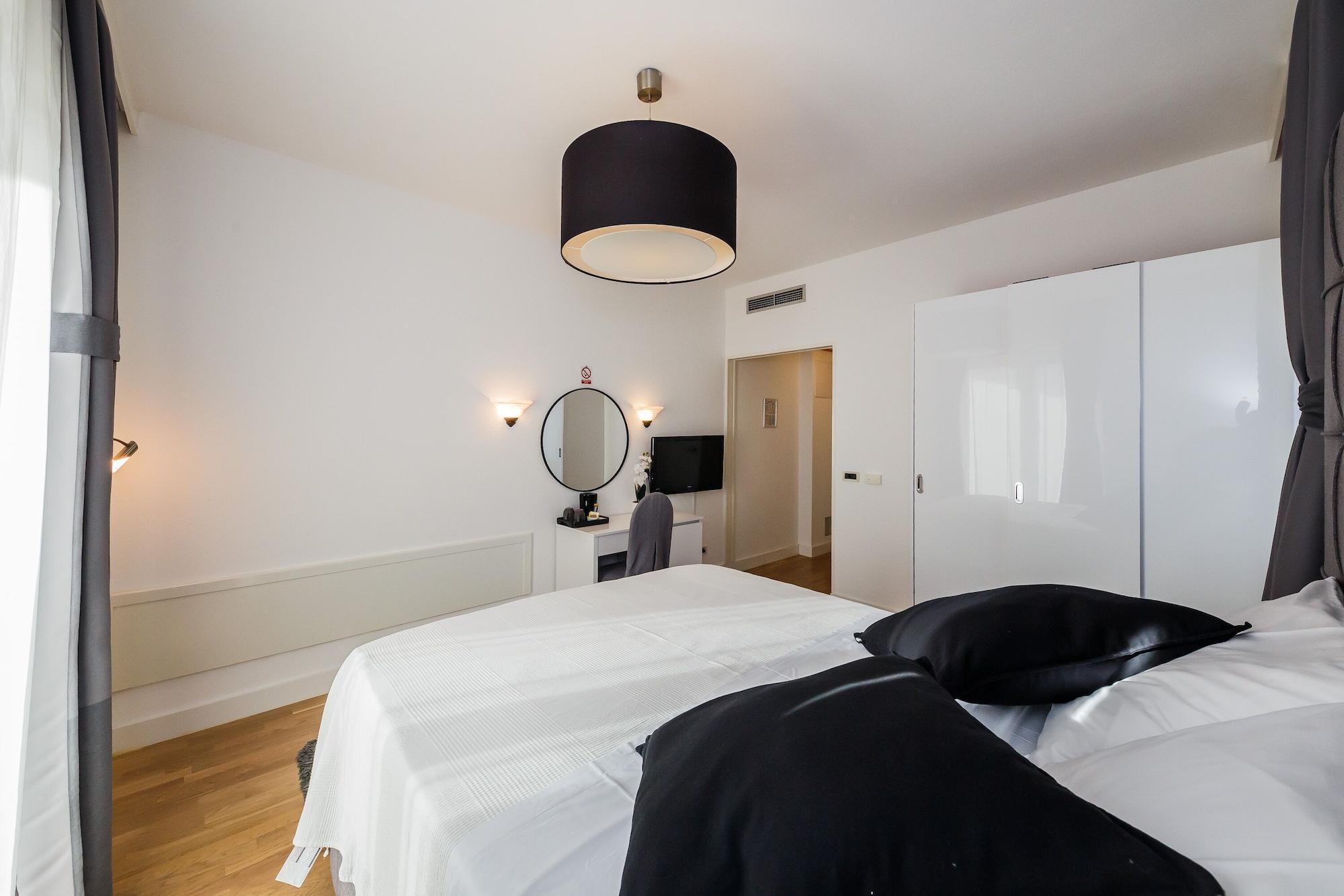 Hotel Villa Zarko Kaštel Stari 外观 照片