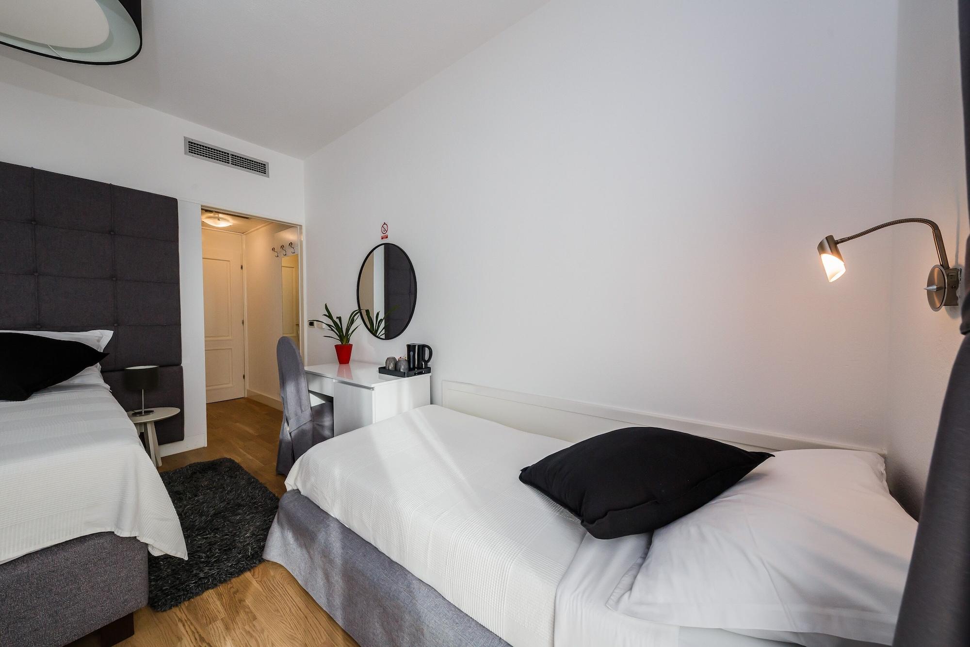 Hotel Villa Zarko Kaštel Stari 外观 照片