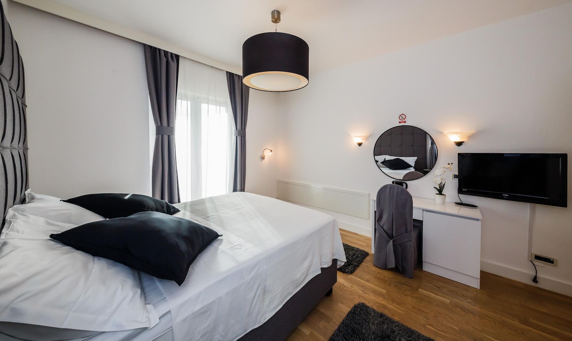 Hotel Villa Zarko Kaštel Stari 外观 照片
