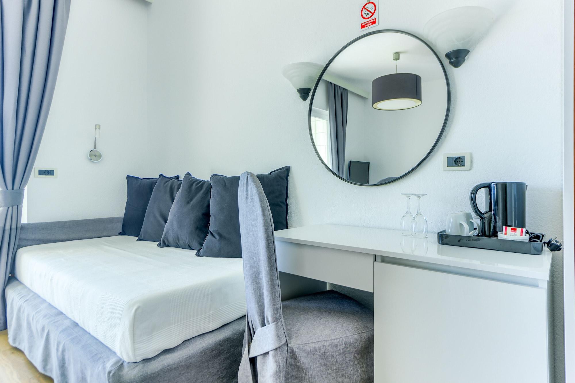Hotel Villa Zarko Kaštel Stari 外观 照片