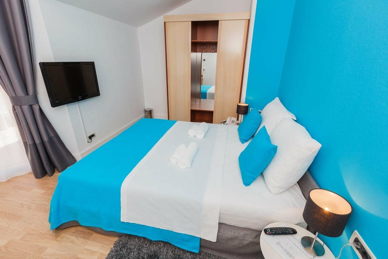 Hotel Villa Zarko Kaštel Stari 外观 照片