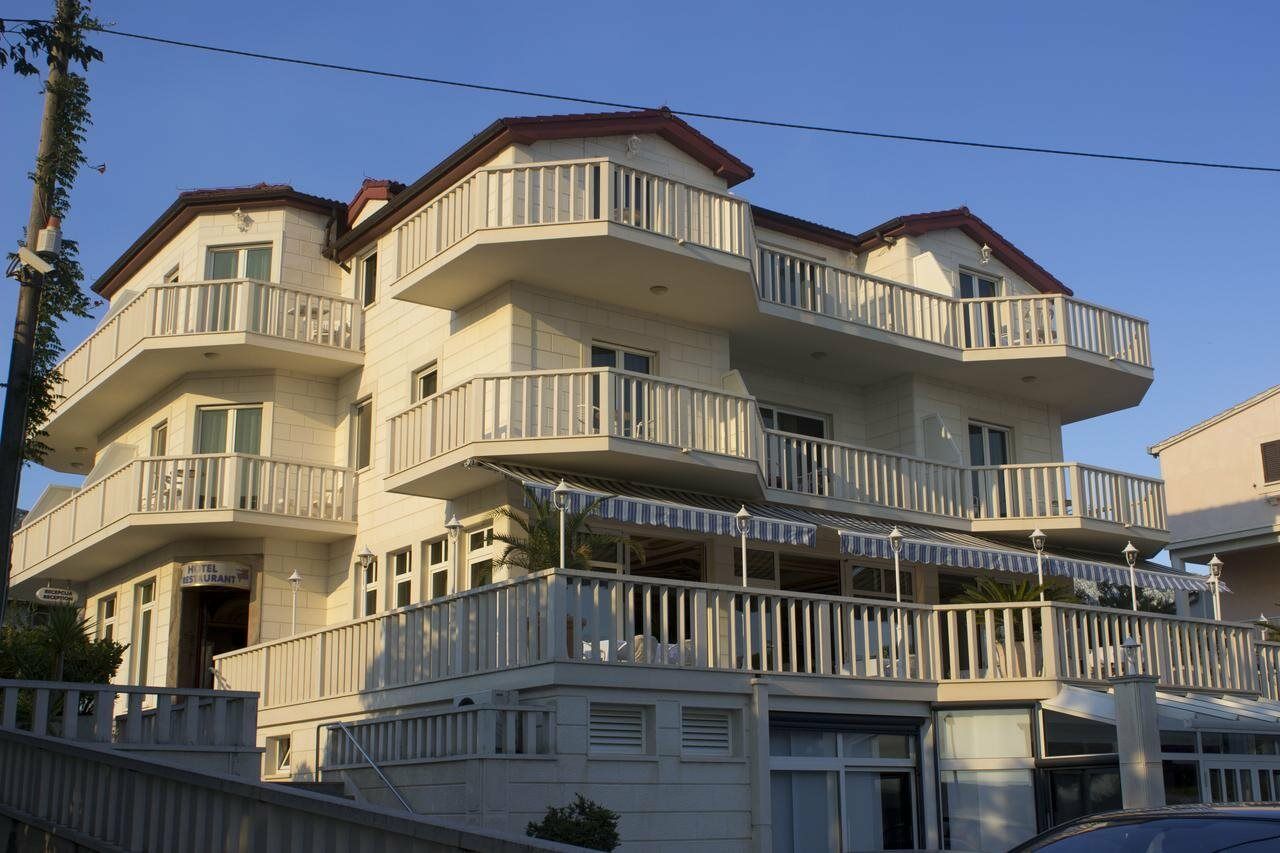 Hotel Villa Zarko Kaštel Stari 外观 照片
