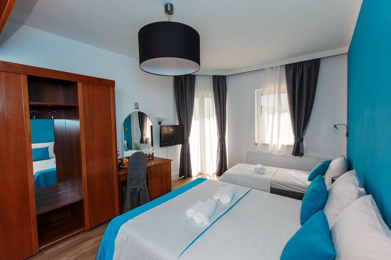 Hotel Villa Zarko Kaštel Stari 外观 照片